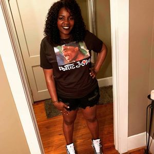 Meet your Posher, Whitney